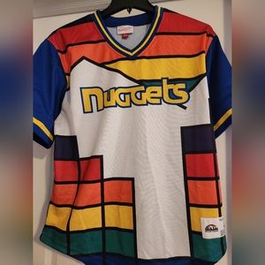 Denver nuggets short sleeve Mitchell and Ness jersey. Men's size large